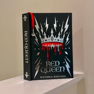 Red Queen Handmade Hardcover